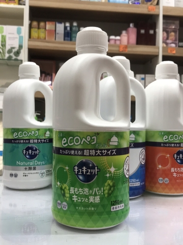 Nước rửa bát đậm đặc Kao 1250ml - Nhật
