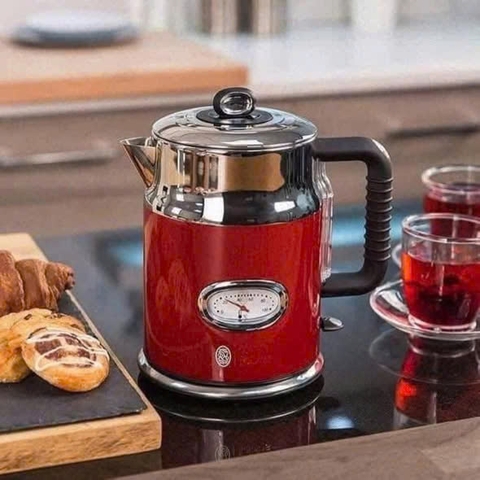 Bình đun siêu tốc Russell Hobbs 2167 Retro 1.7 Lit- Đức