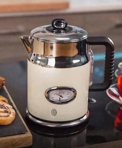 Bình đun siêu tốc Russell Hobbs 2167 Retro 1.7 Lit- Đức