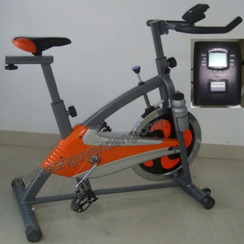 Xe đạp tập thể thao P0608