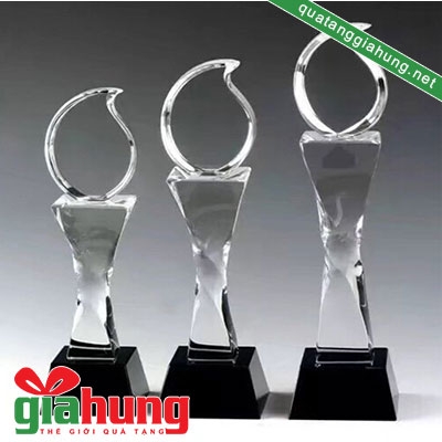 Cúp pha lê ngọn lửa 061