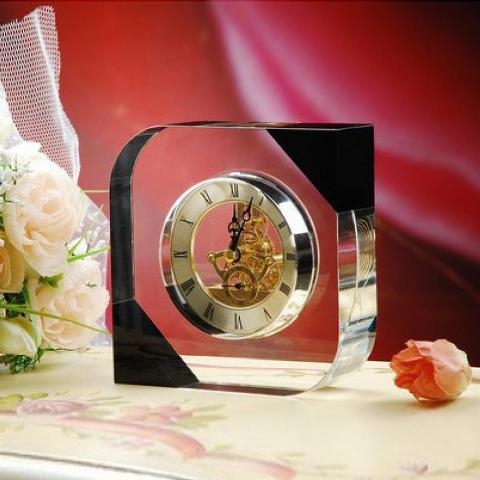 Đồng hồ pha lê để bàn 005