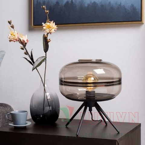 Đèn bàn thuỷ tinh DB-605
