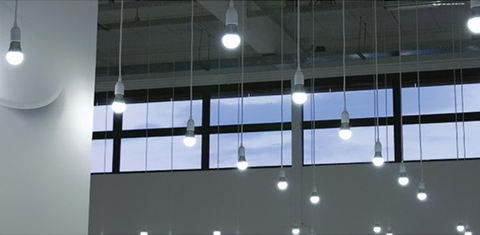 Đèn LED Bulb Philips ESS LEDBulb 7W E27  230V 1CT/12 APR