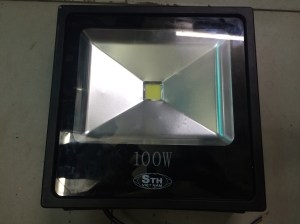 Fa Led 100w trắng STH F10001