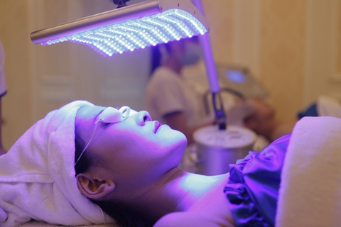 Ứng dụng bất ngờ của đèn led giá rẻ trong y học