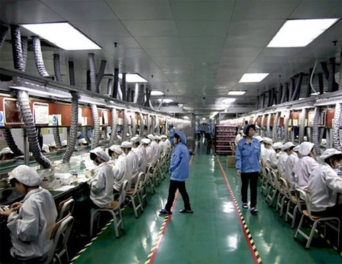 Chiếu sáng công nghiệp với tấm trần panel led