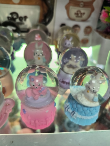 Quả cầu tuyết bé *25*