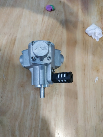 Motor khuấy sơn AM-7B Anest Iwata sale off 01 cái 6.000.000vnd