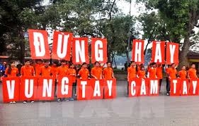 làm băng rôn khẩu hiệu