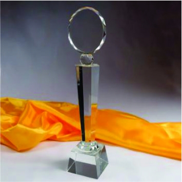 Cúp mặt nguyệt to