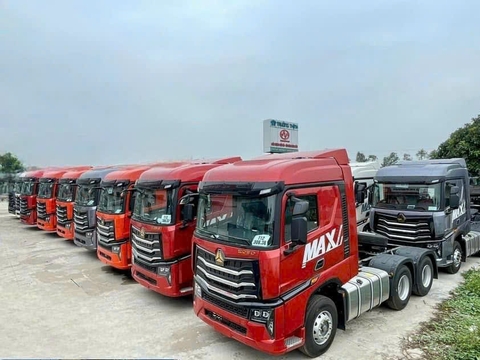 ĐẦU KÉO HOWO MAX 460HP CẦU LÁP