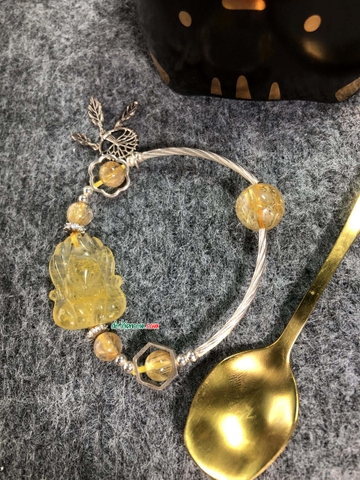 Vòng Tay Hồ Tiên Chúa Đá mệnh Kim : Thạch anh tóc vàng, thạch anh vàng