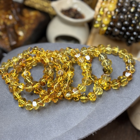 Lắc tay hổ phách cắt giác vàng vân cognac sáng SH167-14