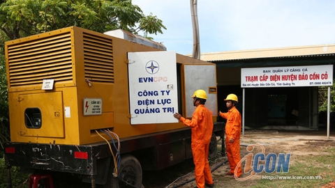Ánh điện nơi vọng gác biển Đông