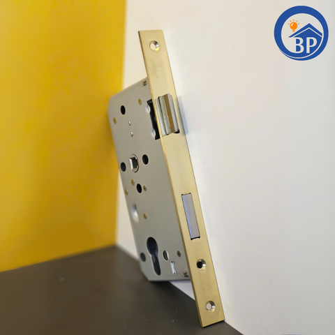 Thân Khóa Yale YML01/5572 US3 backset 55mm, CC 72mm, Màu Đồng Bóng