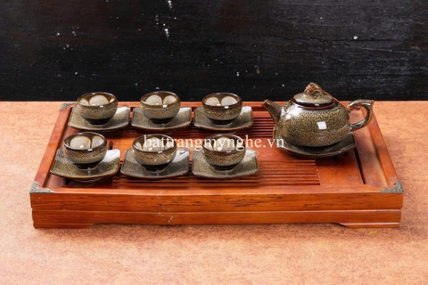 Bộ ấm chén hỏa biến dáng nhỏ men nâu và khay gỗ