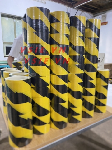 Băng dính dán nền