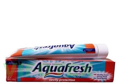 Toothpaste Aquafresh Whitening Action