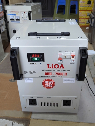 Ổn Áp LiOA 1 Pha DRII-7500II 7,5kVA 7500VA. Điện Áp Vào 50V÷250V, Điện Áp Ra 220V÷110V.