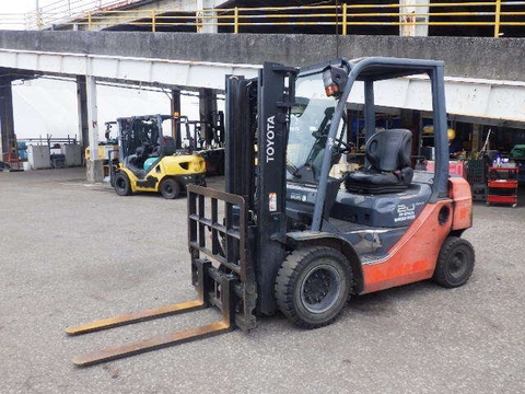 Xe nâng điện Toyota 2 tấn 50-8FD20 (A508FD25-34934), sản xuất năm 2012