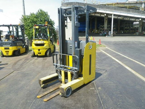 Xe nâng điện Komatsu 1.3 tấn FB13RS-15 sản xuất năm 2013