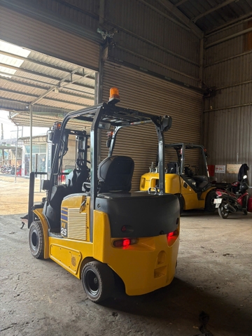 Xe nâng điện Komatsu 2.5 tấn FE25-1 310542, sản xuất năm 2021