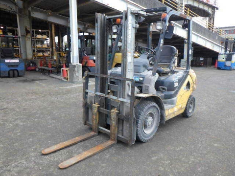 Xe nâng dầu 2.0 tấn Komatsu FD20T-17 serial 331849
