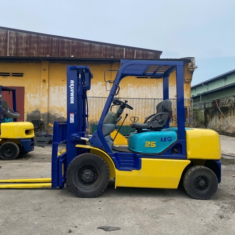 Xe nâng dầu Komatsu 2.5 tấn FD25C-12 #534632
