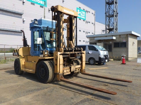 Xe nâng dầu Komatsu FD120-8# 8240