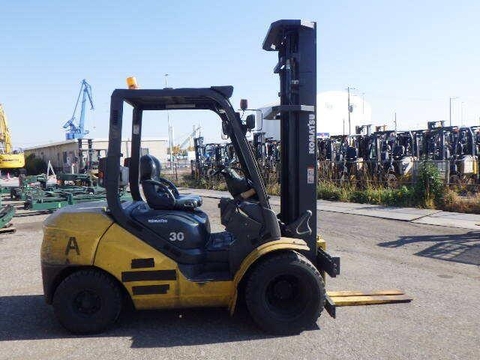 Xe nâng dầu Komatsu 3.0 FD30T-17/309166