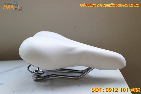 Yên xe đạp màu trắng