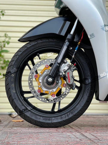 DÁN PPF TPU 10MIL XE VESPA TẠI SÀI GÒN ĐỘ XE GÒ VẤP – BẢO VỆ SƠN ZIN ĐẸP CHUẨN NHƯ MỚI