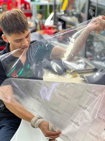 Dán PPF 8mil cho xe máy tại Gò Vấp – Giải pháp bảo vệ sơn xe hiệu quả