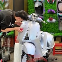 Dán PPF TPU 10mil Cho Vespa 946 – Giải Pháp Bảo Vệ Sơn Xe Đỉnh Cao