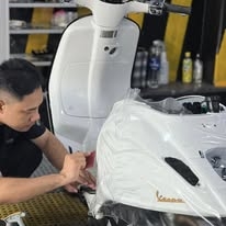 Dán PPF Bảo Vệ Vespa – Lớp Khiên Trong Suốt Giữ Gìn Vẻ Đẹp Nguyên Bản