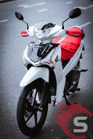 So Sánh Dán Keo Bảo Vệ PPF TPU Và Keo 3 Lớp Cho Honda Future 125: Giải Pháp Nào Tốt Hơn?