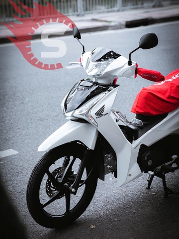 Dán Keo Bảo Vệ PPF TPU Cho Honda Future 125: Tại Sao Đây Là Đầu Tư Xứng Đáng Cho Xe Của Bạn?