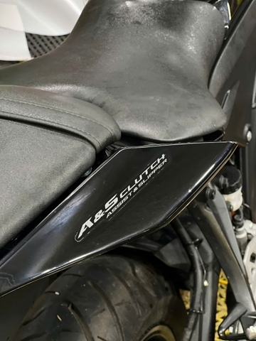 Những Lưu Ý Quan Trọng Khi Dán Keo Bảo Vệ PPF TPU Cho Yamaha R15 V4