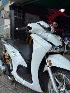 SH350i Trải Nghiệm Thực Tế  Độ Phuộc Ohlins Và Mâm CNC Tại Sài Gòn Độ Xe Bình Dương – Đỉnh Cao Của Tay Ga Đường Phố