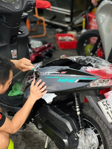 Tăng Độ Bóng Và Bảo Vệ Yamaha FreeGo 125 Với Dán PPF TPU Cao Cấp