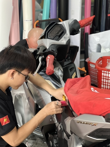 Dán PPF TPU Keo Bảo Vệ: Lựa Chọn Hoàn Hảo Để Bảo Vệ Xe Winner X