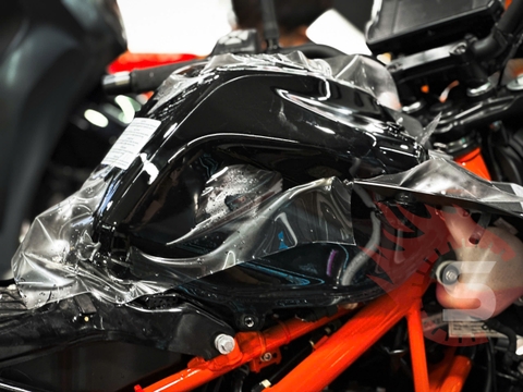 Tại Sao Nên Dán Keo PPF TPU Cho Xe KTM Duke 390? Lợi Ích Và Tính Năng Nổi Bật