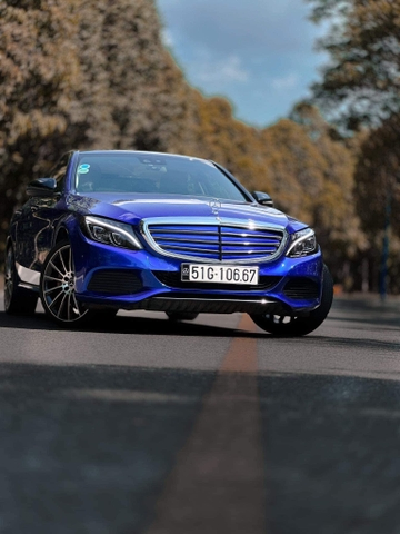 Dịch Vụ Wrap Đổi Màu Xanh Dương Cho Mercedes C200 Sedan