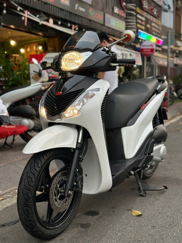 Độ SHVN 2016 Full Option Dàn Áo Ý V3 Mâm 5 Cây Kiểu Ý và Sơn Sporty Tĩnh Điện