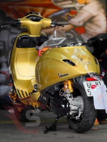 Dán PPF TPU Vespa Sprint bảo vệ sơn tối ưu