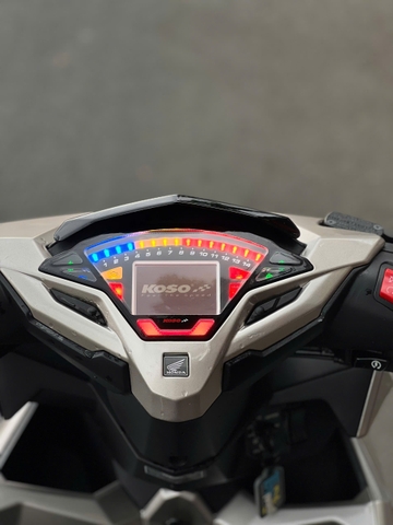 Vario 2018 độ kiểng: Mâm CNC X1R, đồng hồ Koso, phuộc Ohlins – Phong cách đỉnh cao!
