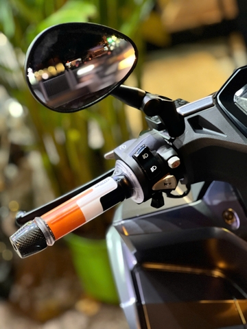 Vario 2024 Lên Đồ Chơi: Phuộc Ohlins 811 và Gương RCB Giúp Cải Thiện Hiệu Suất Như Thế Nào?