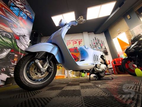 Dán PPF TPU Bảo Vệ Sơn Vespa 946 Snake 2025 – Giữ Xe Luôn Như Mới