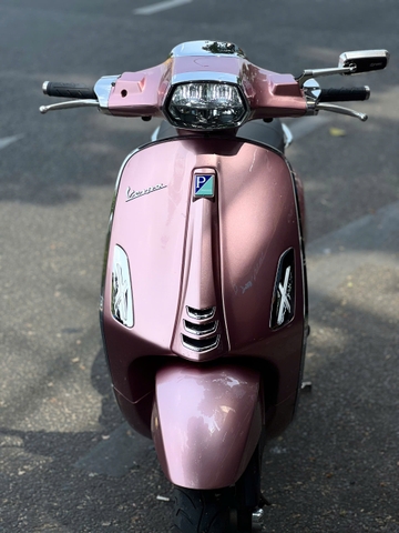 Hậu vô cực xi nhan X cho Vespa – Tạo điểm nhấn nổi bật khi đi đêm